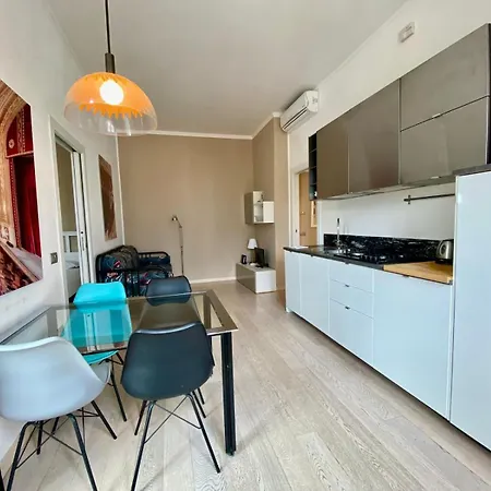 Piazzale Susa Bright Flat con Veranda-3